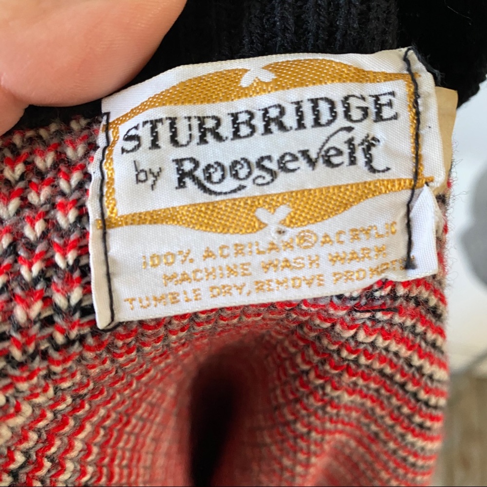 Vintage 70’s Fair Isle Poncho Cape Sturbridge By Roosevelt Black Red Knit Womens - Picture 11 of 11